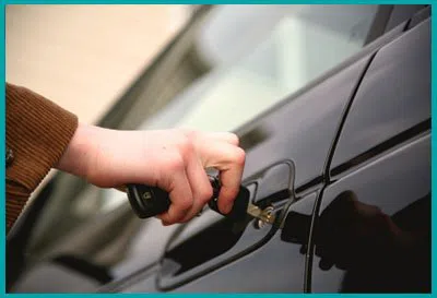 Indianapolis AAA Locksmith Indianapolis, IN 317-564-2366 - 12-unlock-car