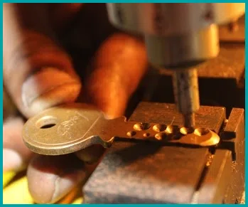 Indianapolis AAA Locksmith Indianapolis, IN 317-564-2366 - Key-Maker-Near-Me